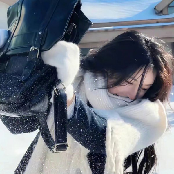 好女三头瞒